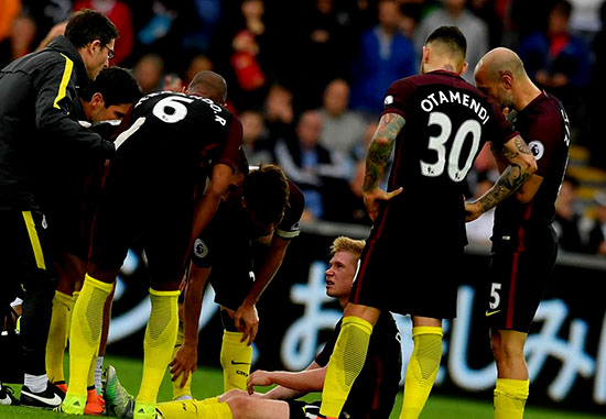 Kevin De Bruyne Cedera Saat Manchester City Menang 3 – 1 Atas Swansea City